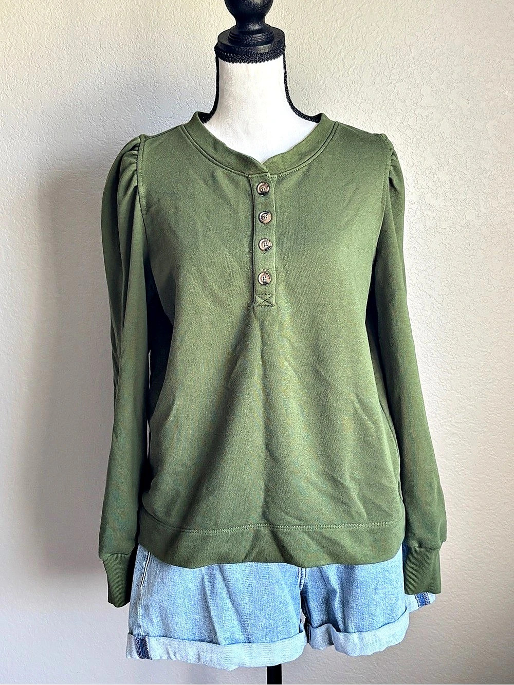 LOFT Olive Green Puff Long Sleeve Henley Blouse Women’s Medium
